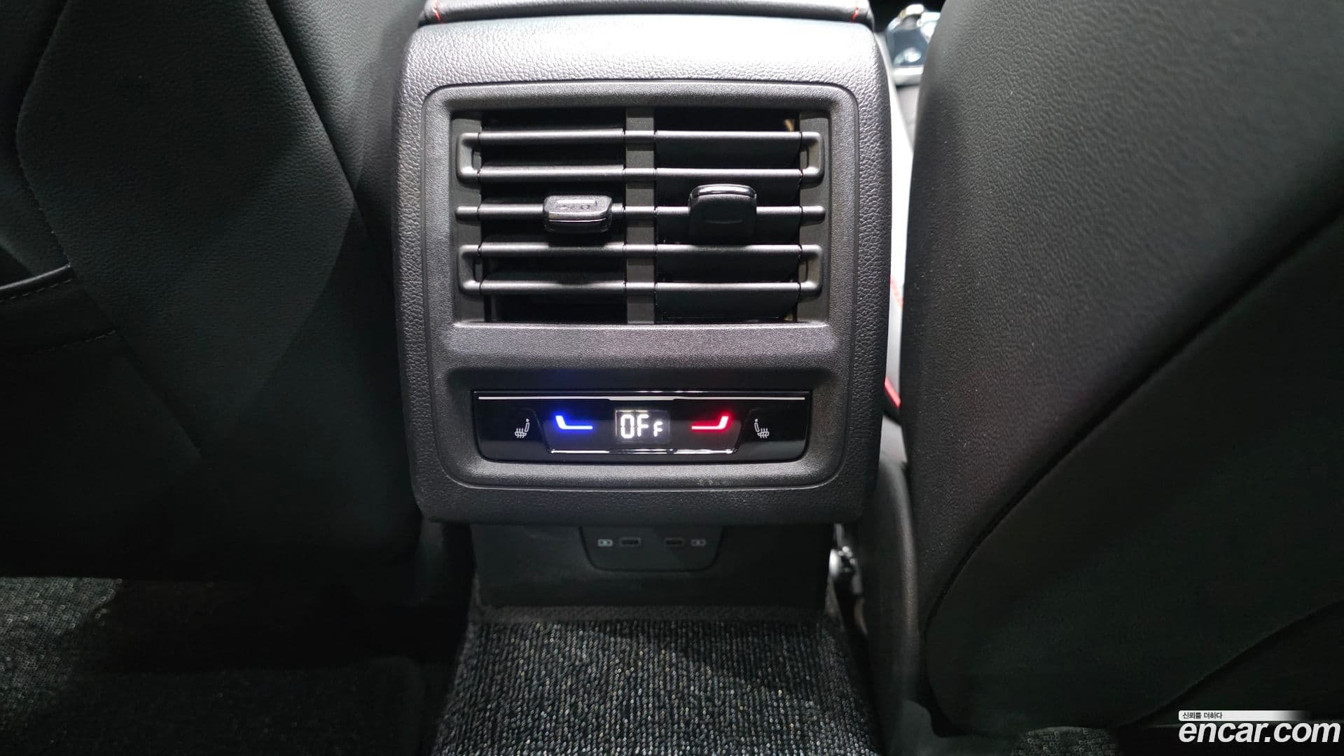 Main__Slider__Photo:Golf Volkswagen 2023.6-17