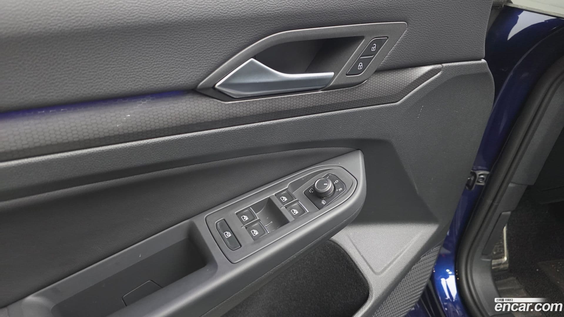 Main__Slider__Photo:Golf Volkswagen 2023.6-28