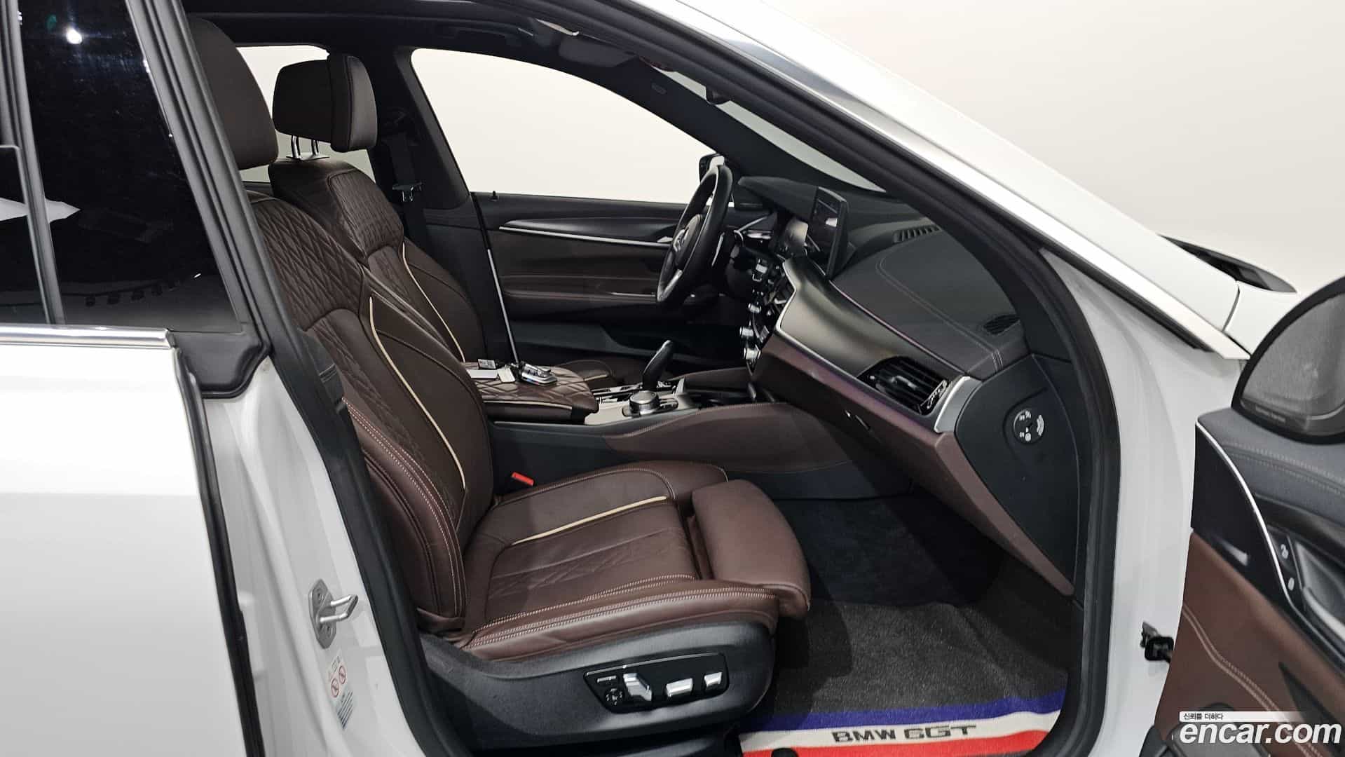 Gran Turismo BMW 2024.6-INNER-036