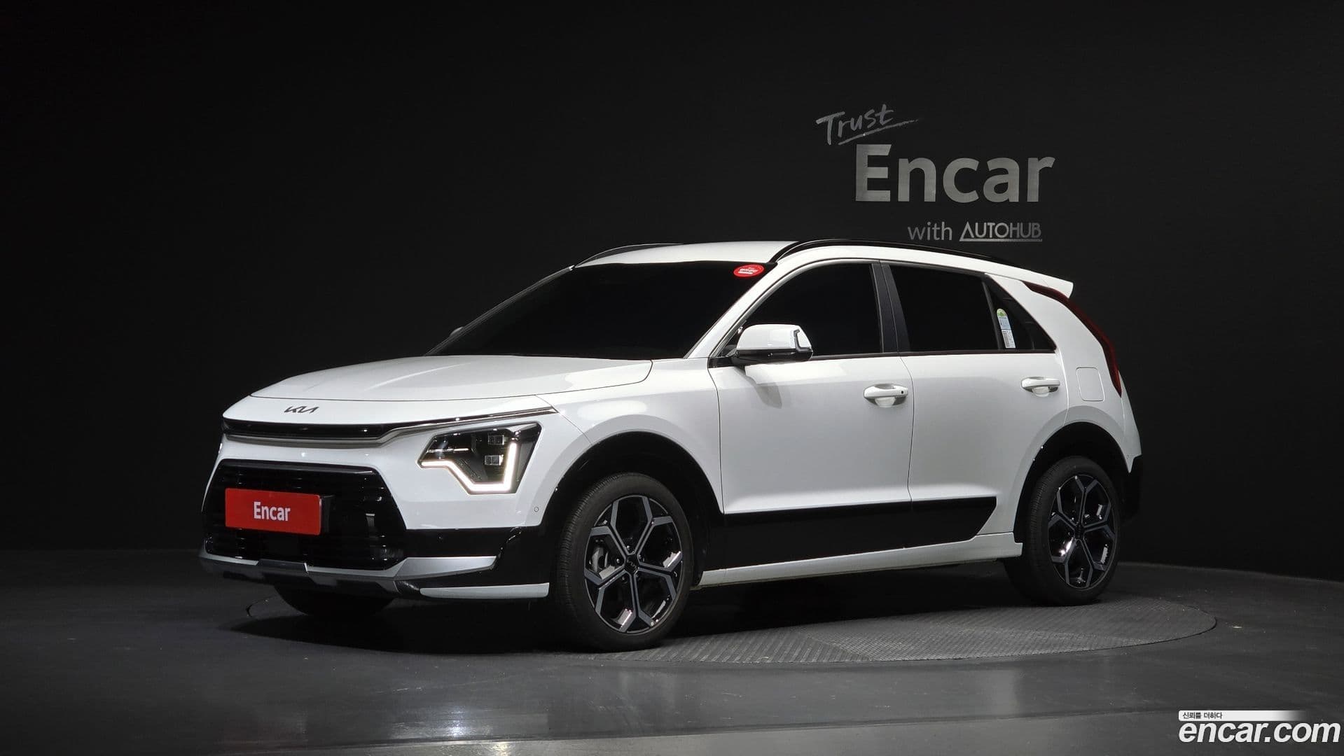 Main__Slider__Photo:Niro Kia 2025.2-0