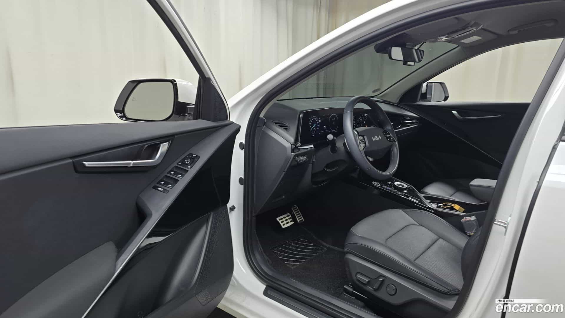 Niro Kia 2025.2-INNER-010