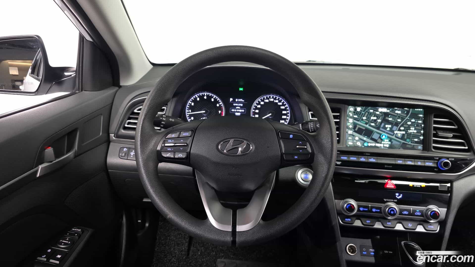 AVANTE Hyundai 2019.3-OPTION-017