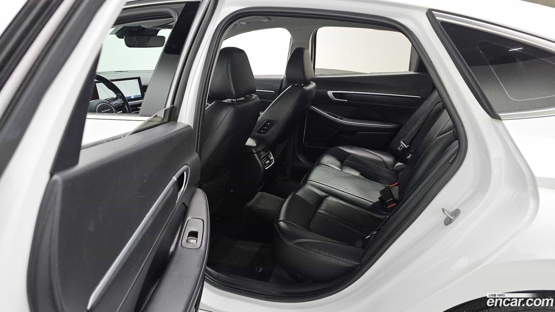 Sonata Hyundai 2023.6-OPTION-023