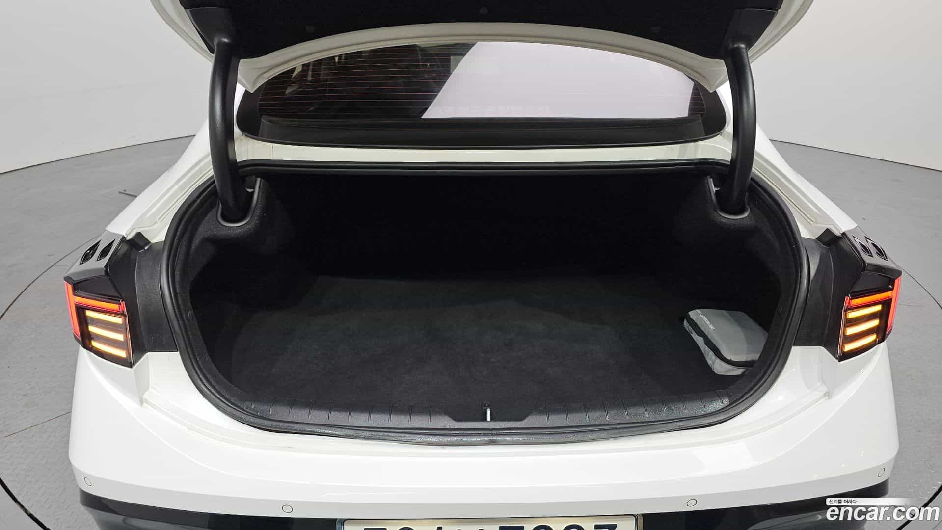 Sonata Hyundai 2023.6-OPTION-024