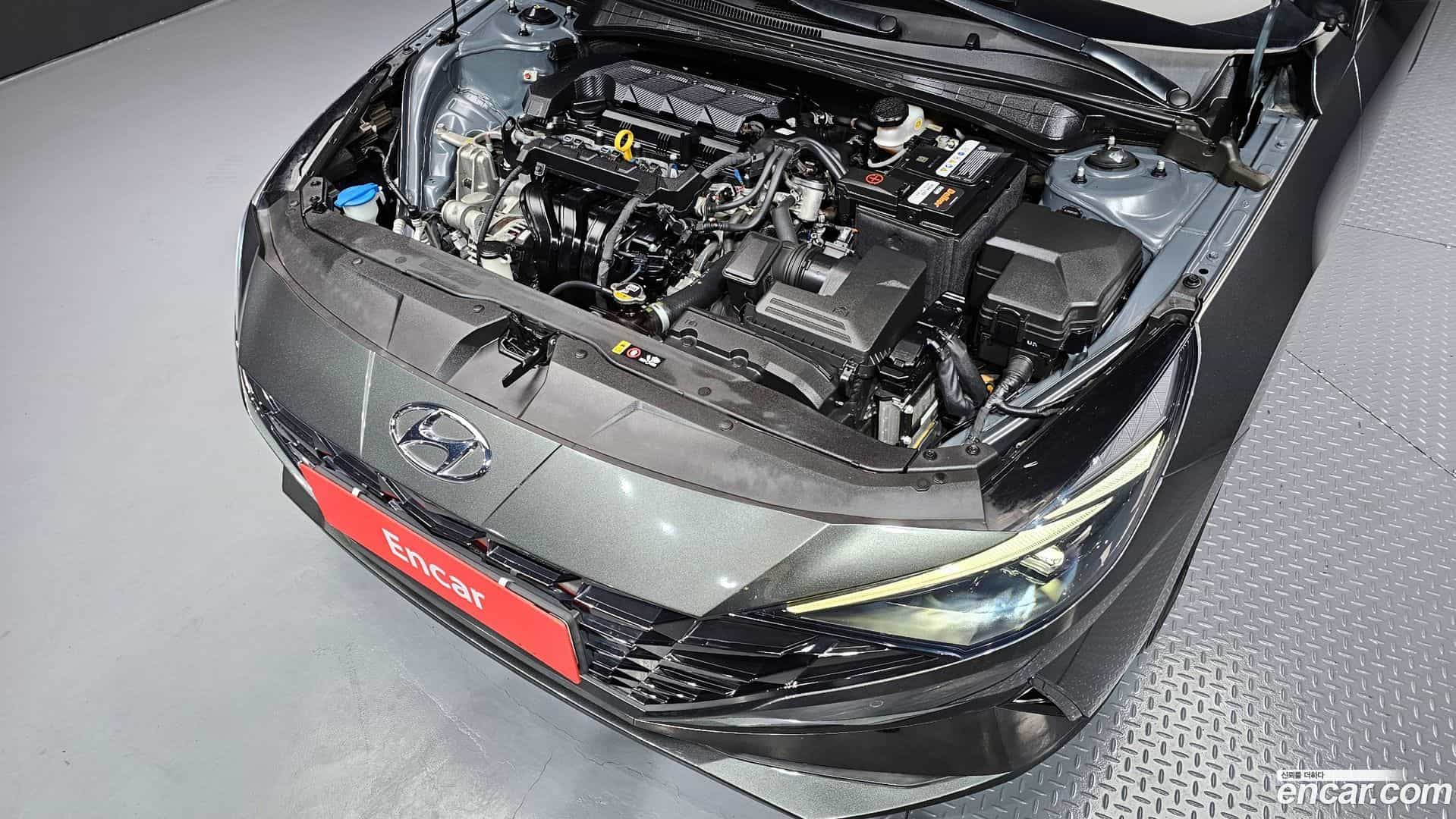 AVANTE Hyundai 2021.0-OUTER-006