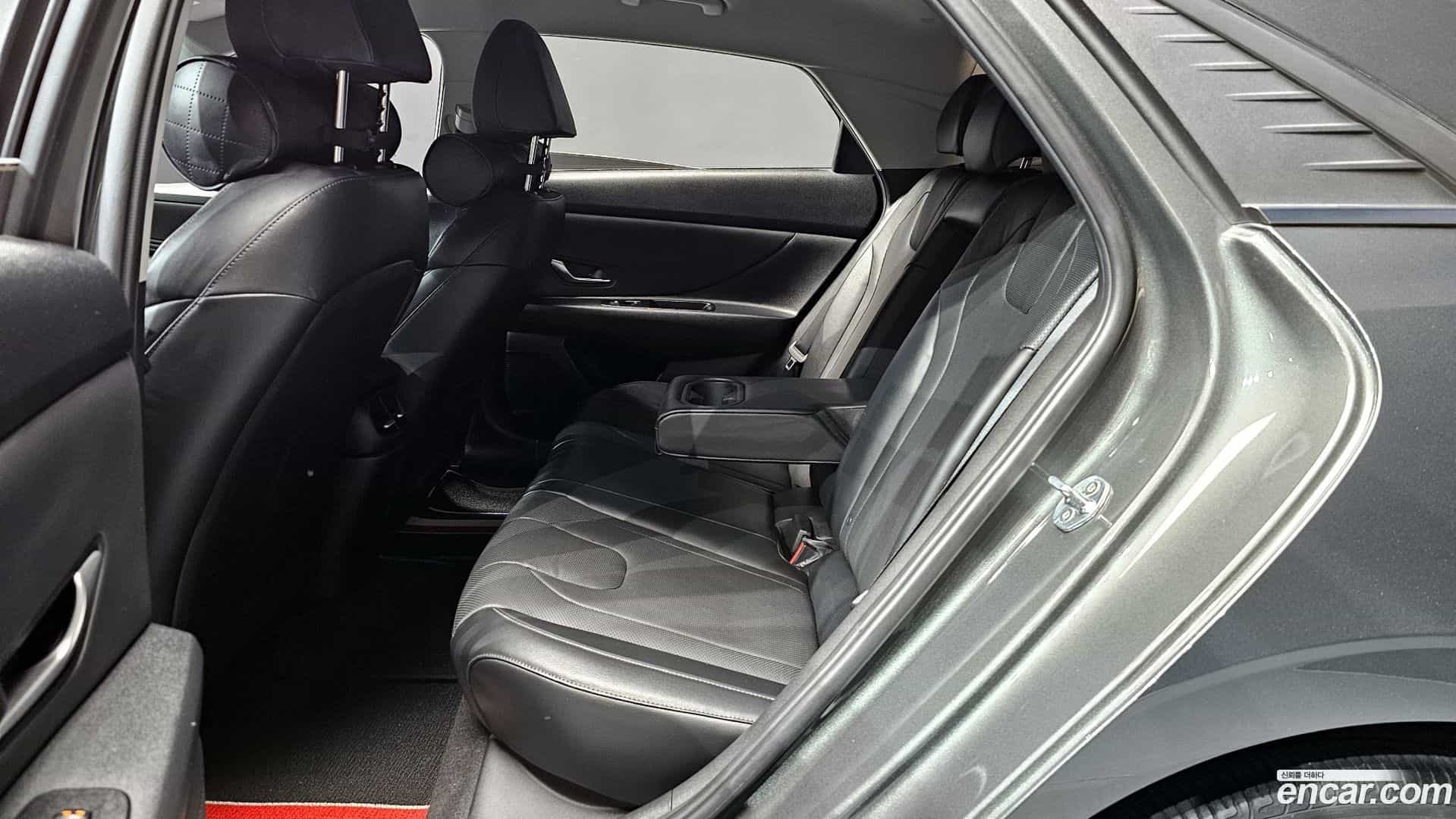 AVANTE Hyundai 2021.0-OPTION-016