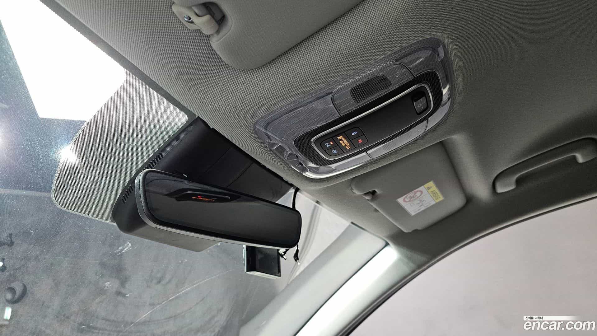 AVANTE Hyundai 2021.0-OPTION-024