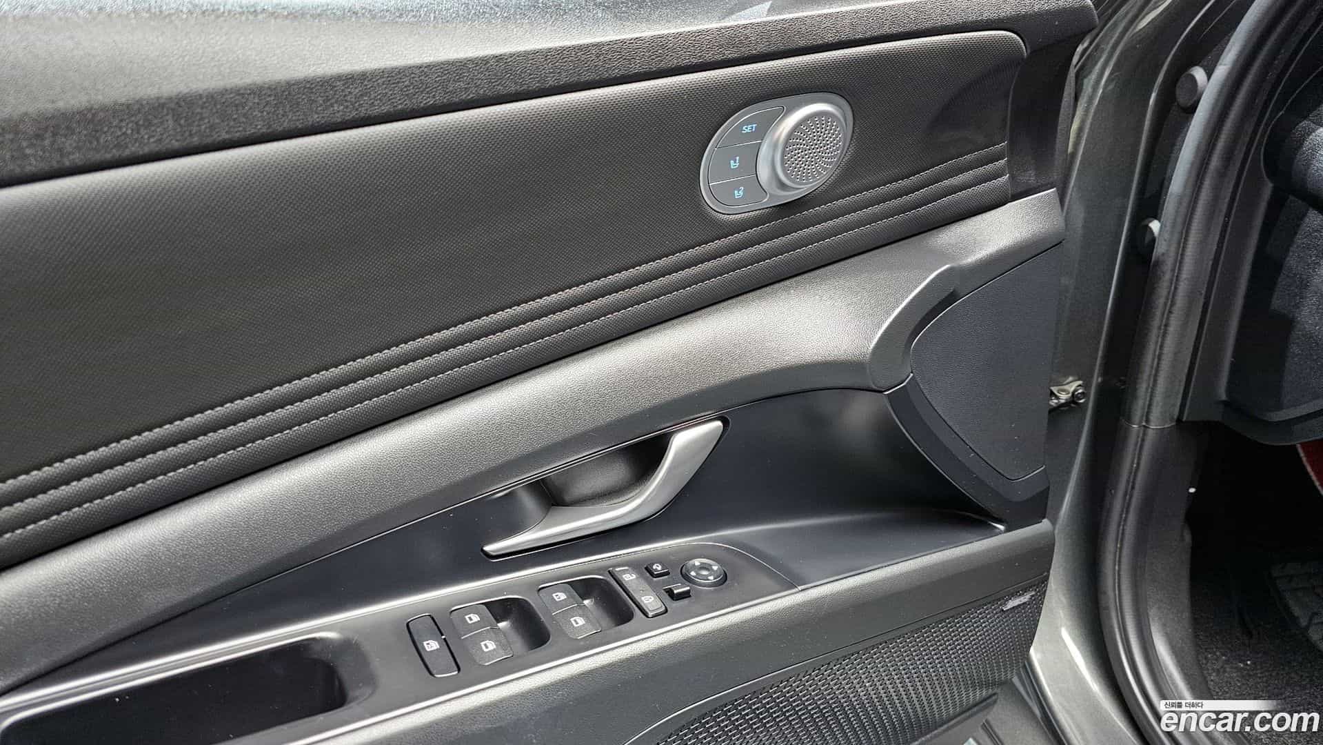 AVANTE Hyundai 2021.0-INNER-034