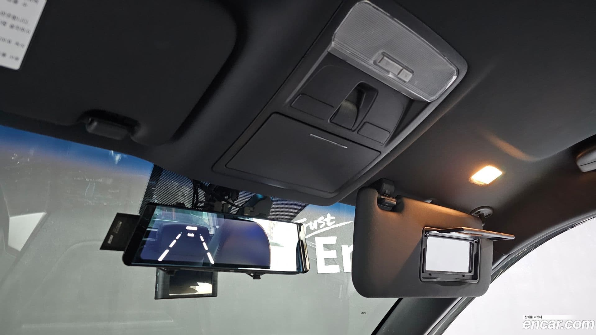 Main__Slider__Photo:Rexton KG Mobility 2019.1-18