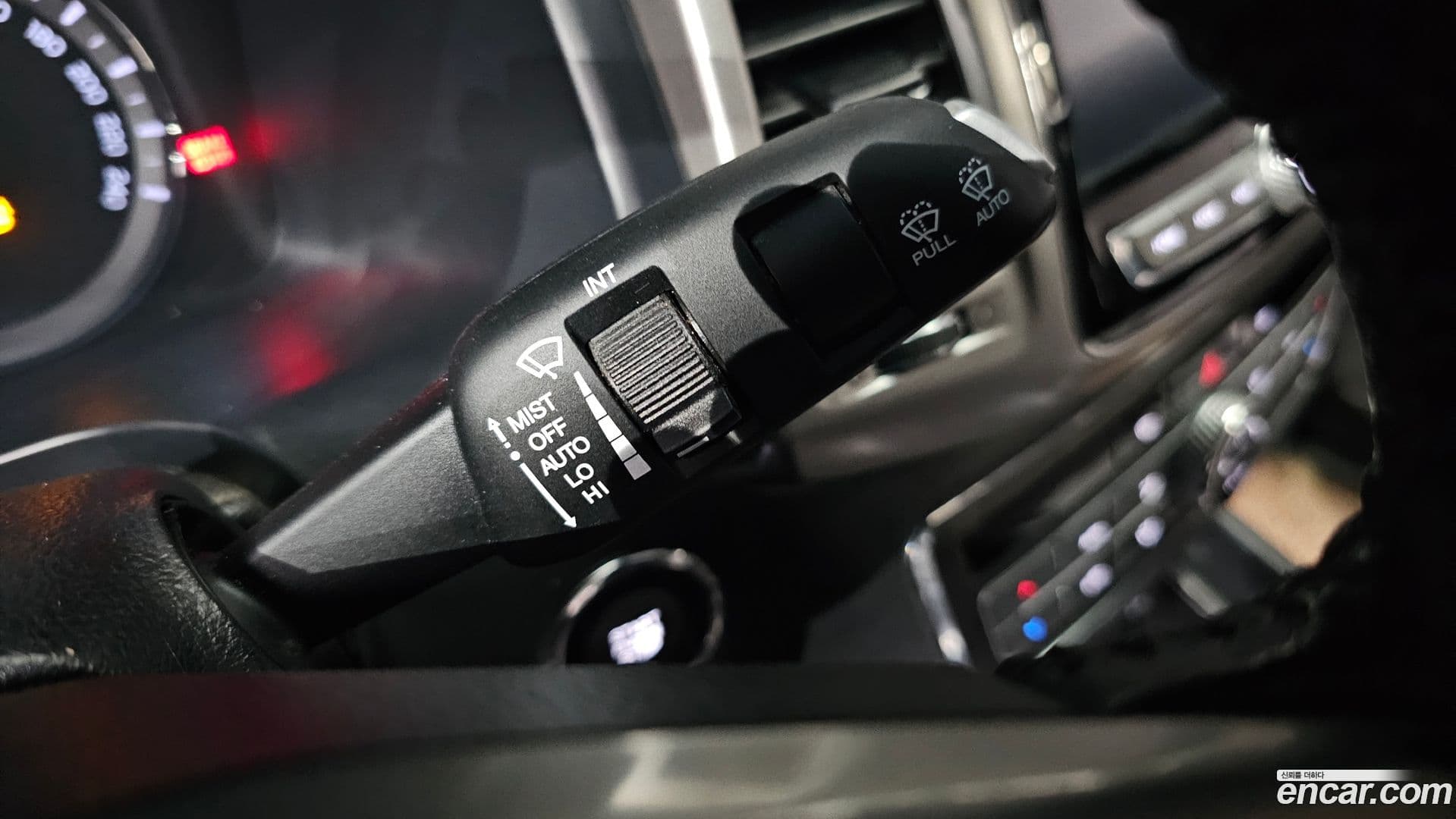 Main__Slider__Photo:Rexton KG Mobility 2019.1-26