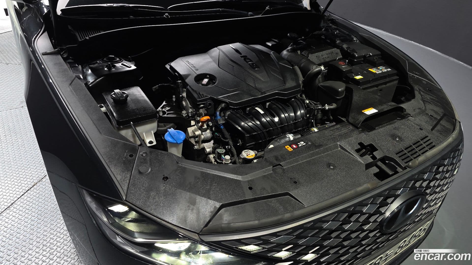 Main__Slider__Photo:Grandeur Hyundai 2020.10-5