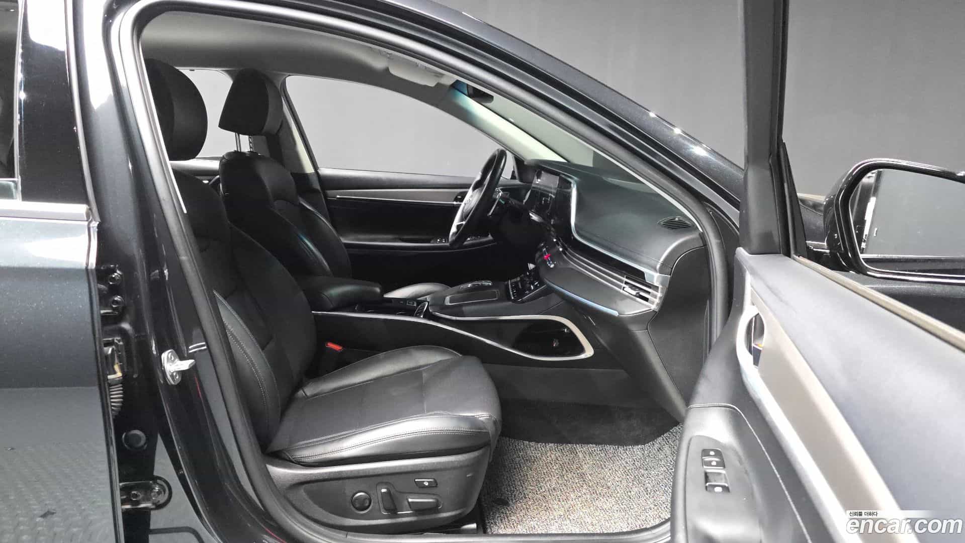 Grandeur Hyundai 2020.10-OPTION-015