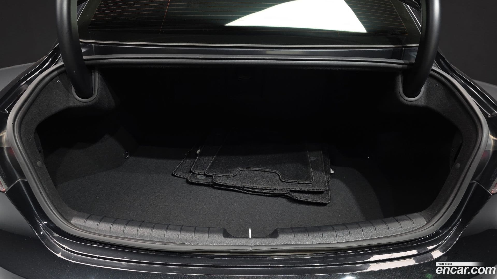 Main__Slider__Photo:Grandeur Hyundai 2020.10-19