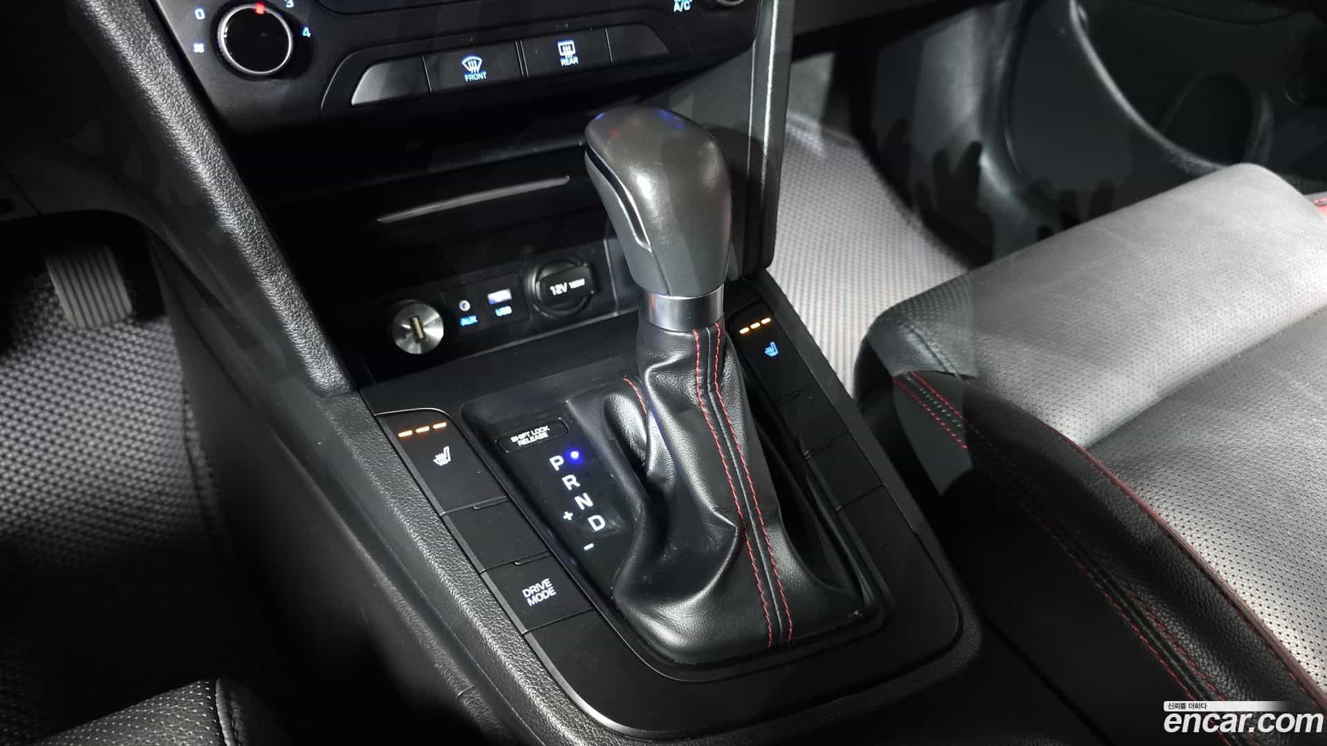 AVANTE Hyundai 2017.10-INNER-009