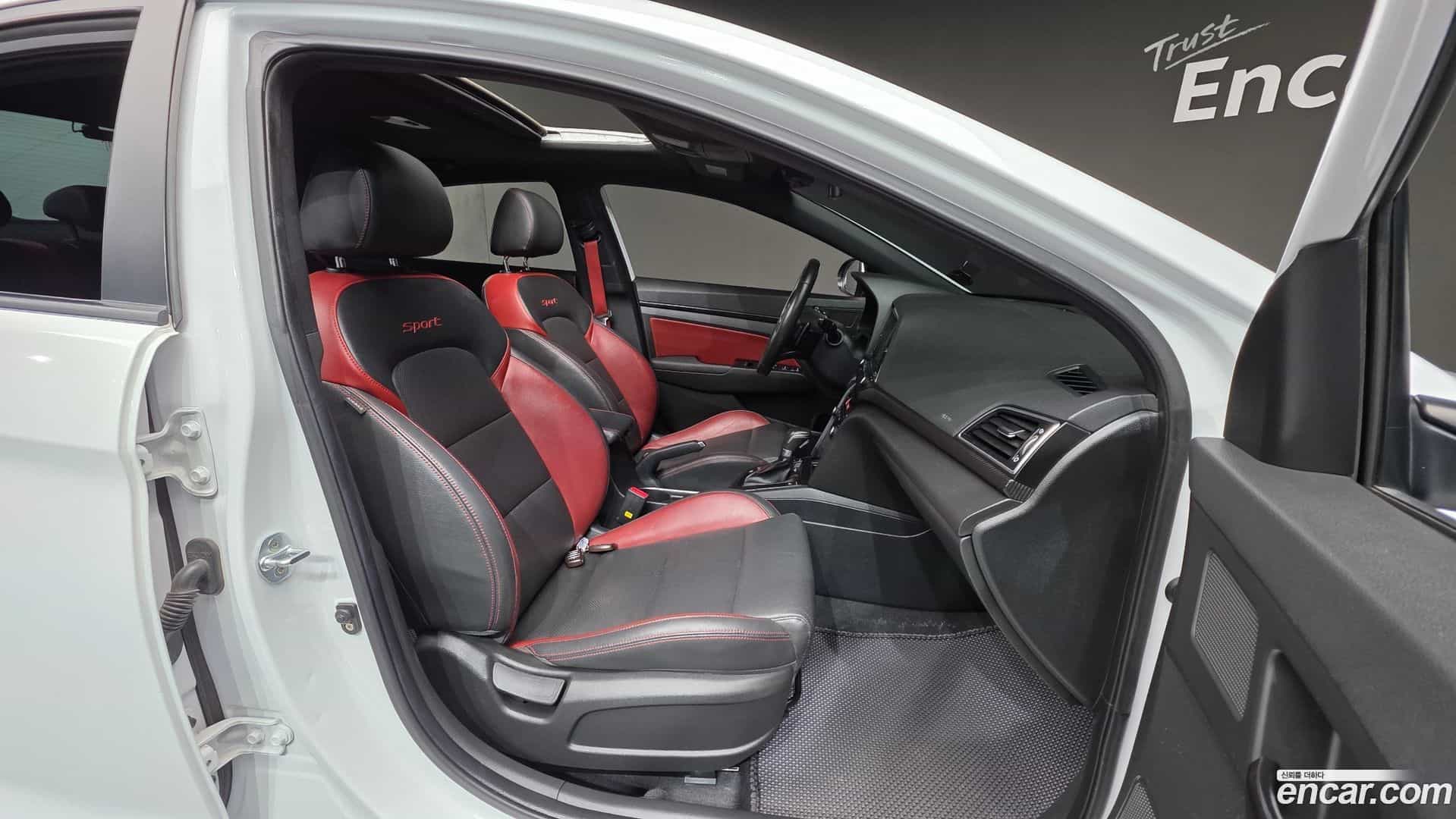 AVANTE Hyundai 2017.10-INNER-010