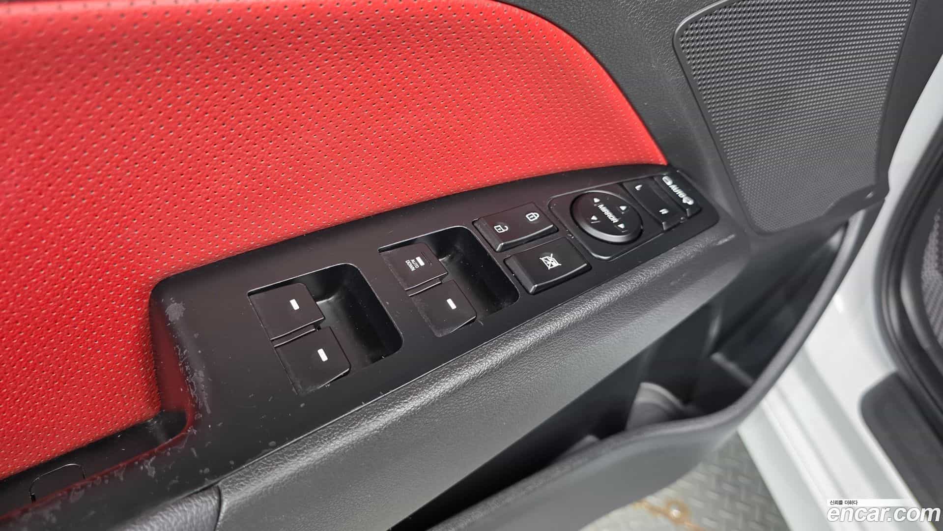 AVANTE Hyundai 2017.10-OPTION-017