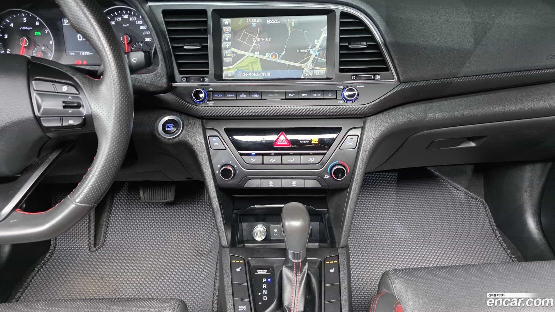 AVANTE Hyundai 2017.10-OPTION-020