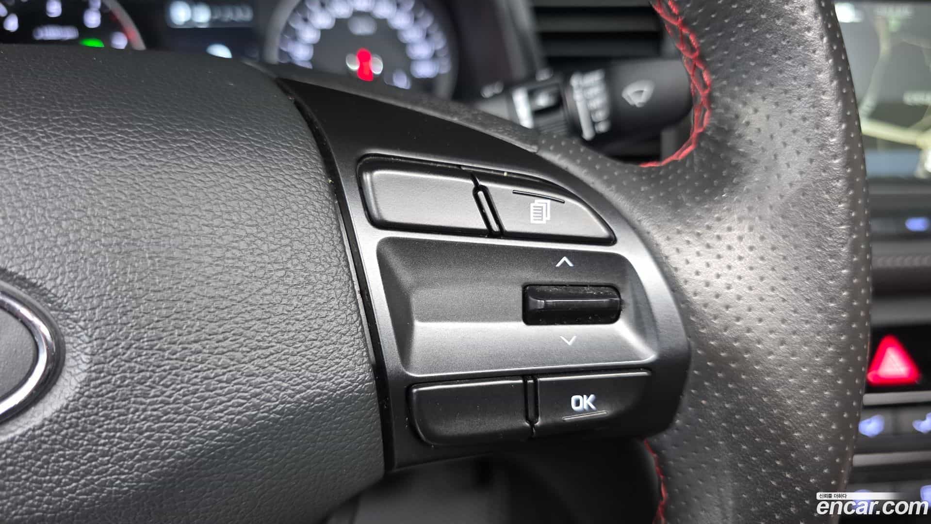 AVANTE Hyundai 2017.10-INNER-036