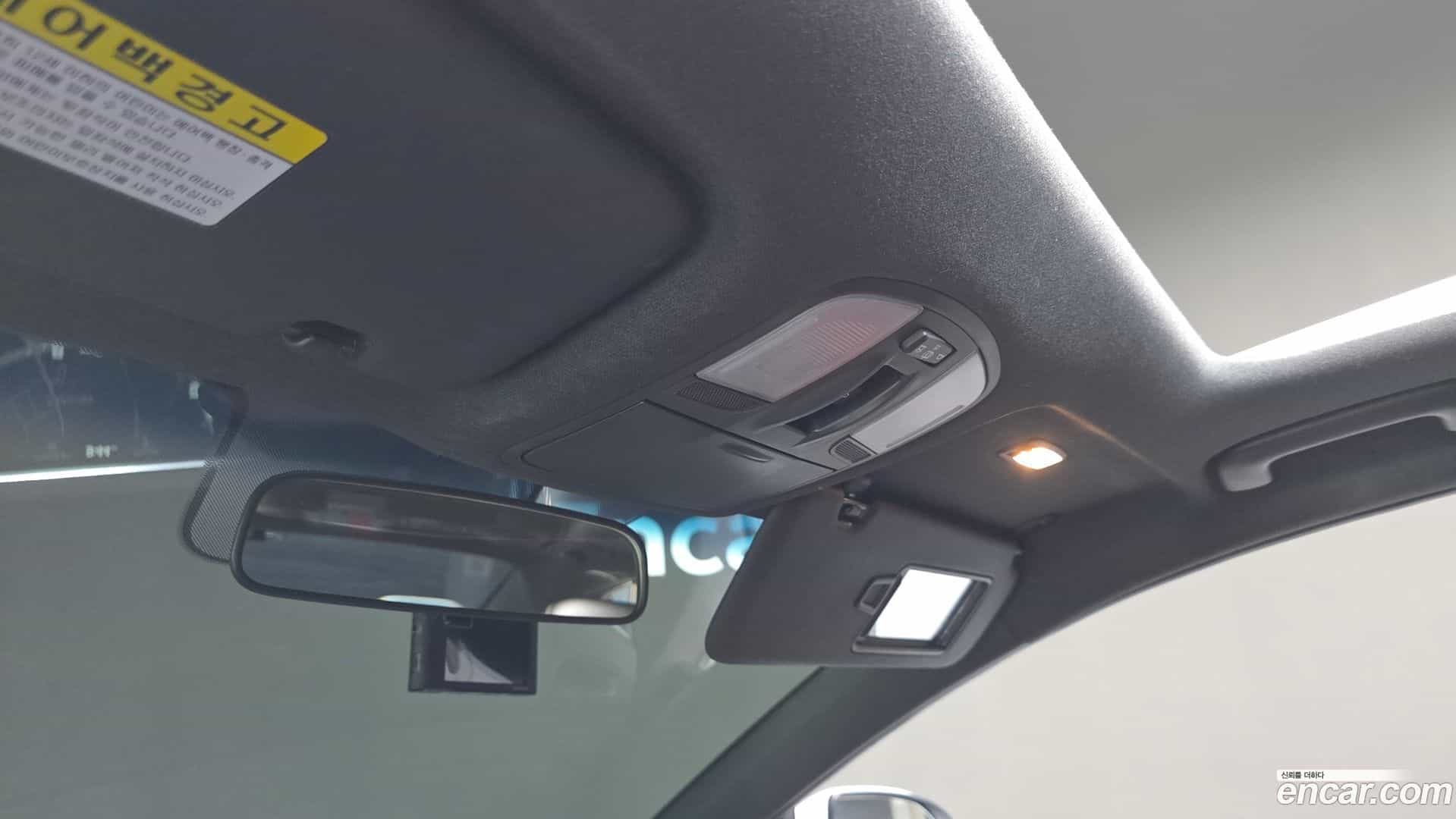 AVANTE Hyundai 2017.10-OPTION-044