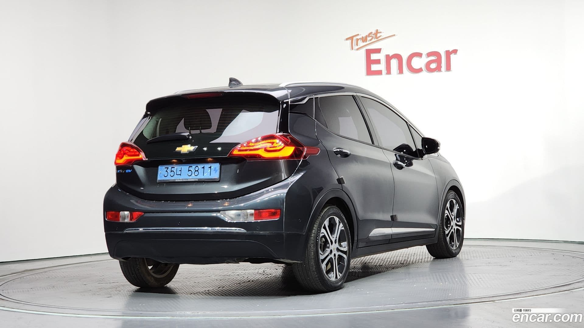 Main__Slider__Photo:Bolt EV Chevrolet 2019.11-1