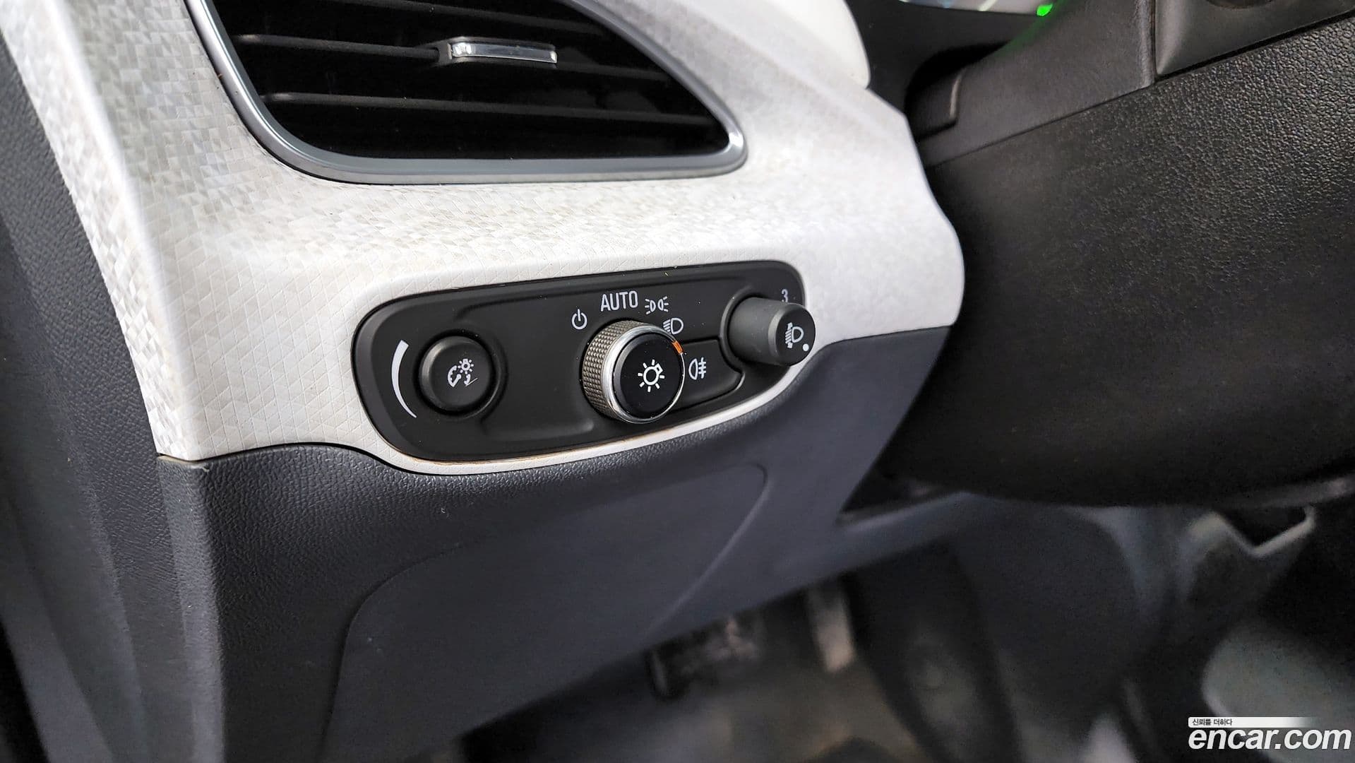 Main__Slider__Photo:Bolt EV Chevrolet 2019.11-15