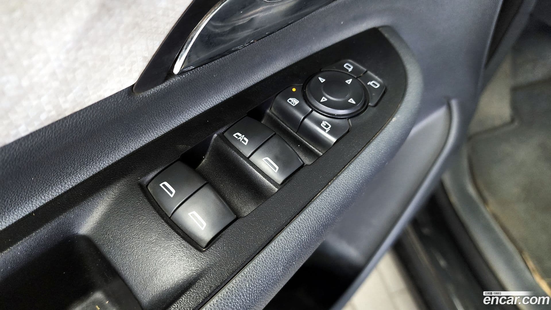 Main__Slider__Photo:Bolt EV Chevrolet 2019.11-26