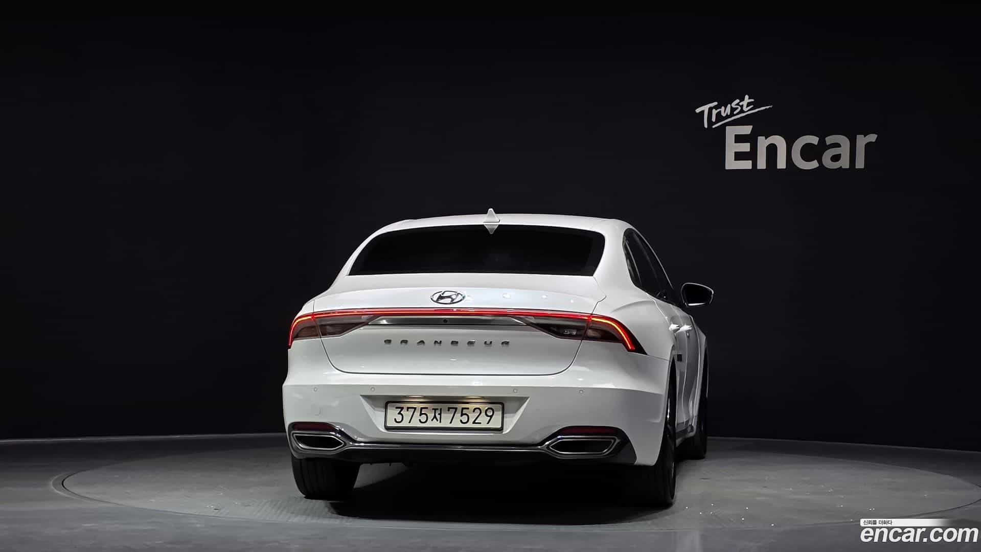 Grandeur Hyundai 2020.0-OUTER-004