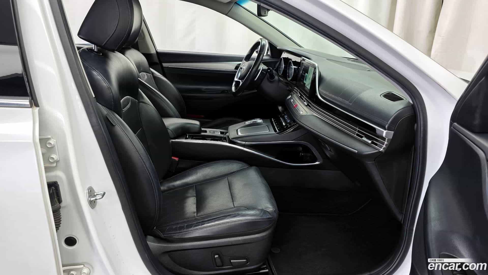 Grandeur Hyundai 2020.0-OPTION-015