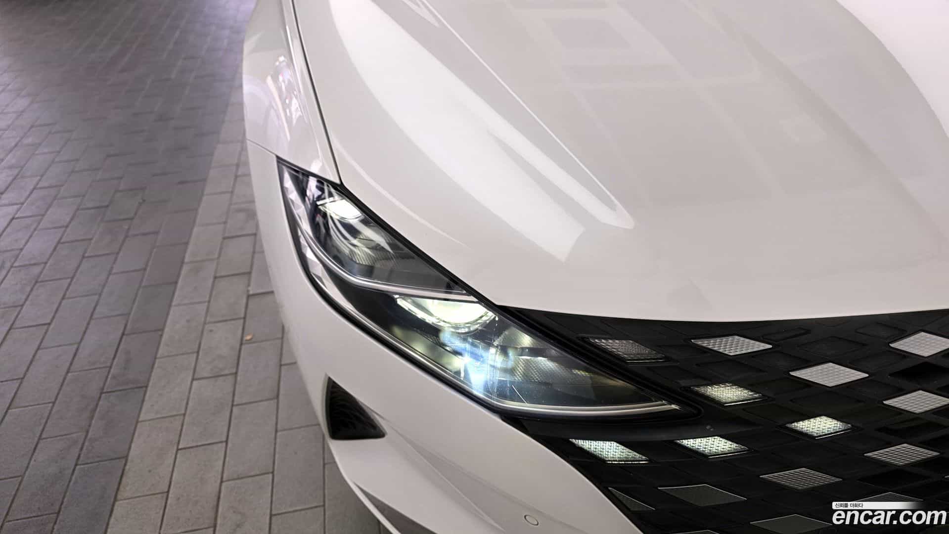 Grandeur Hyundai 2020.0-OUTER-032