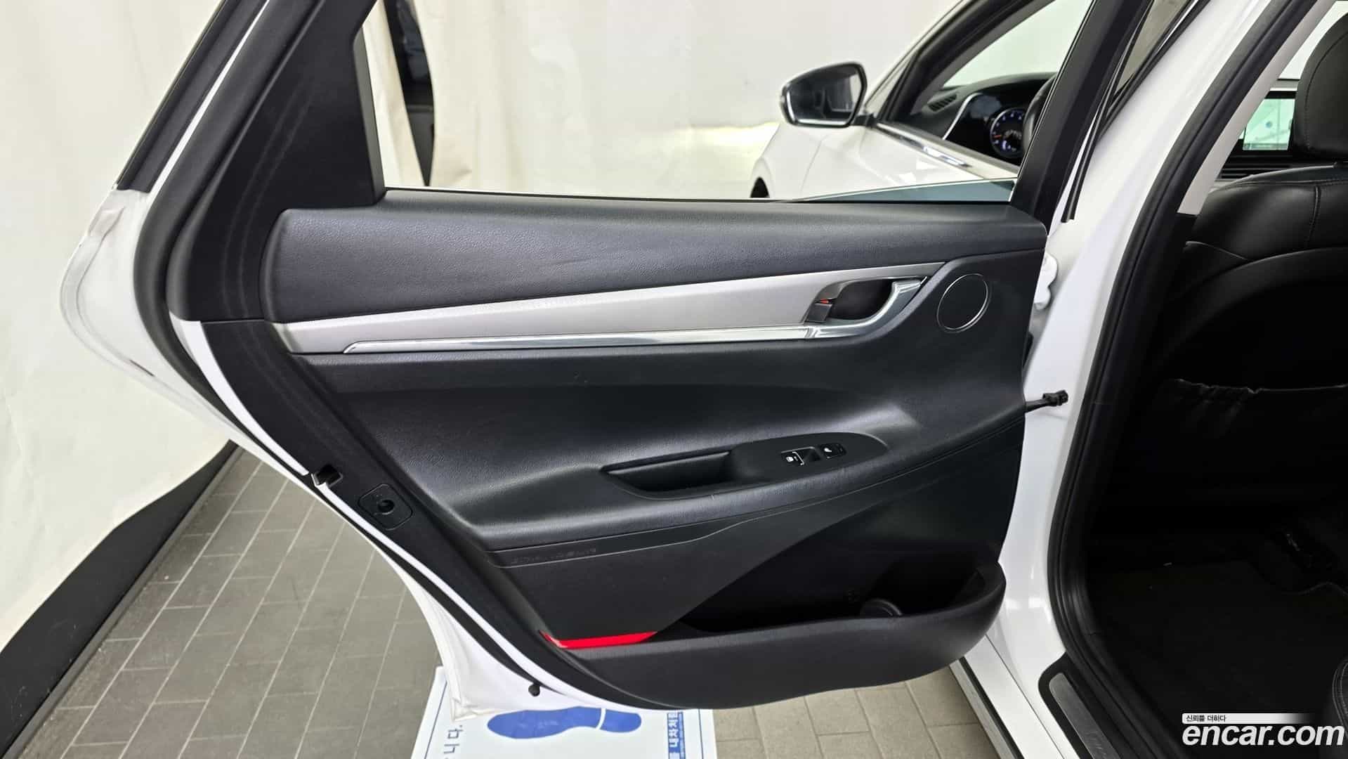 Grandeur Hyundai 2020.0-INNER-035