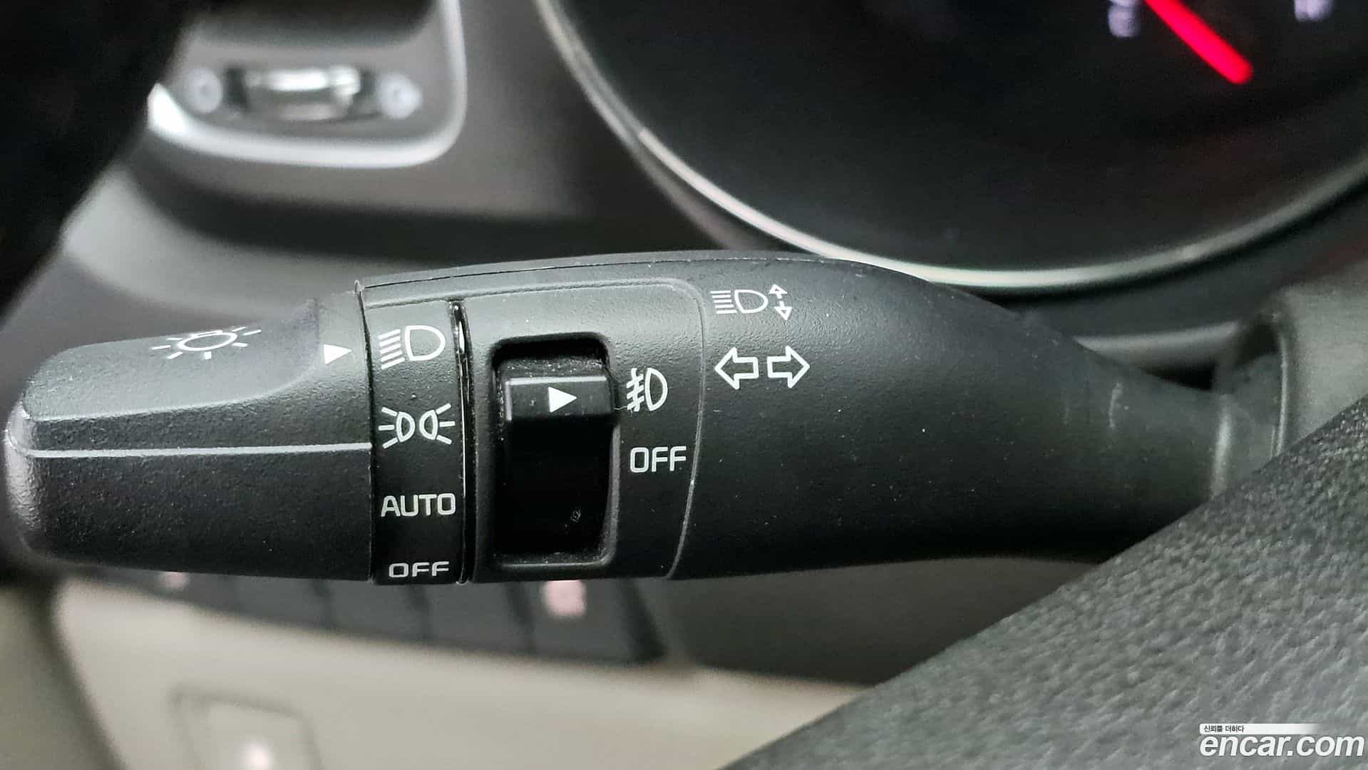 Canival Kia 2015.8-OPTION-041