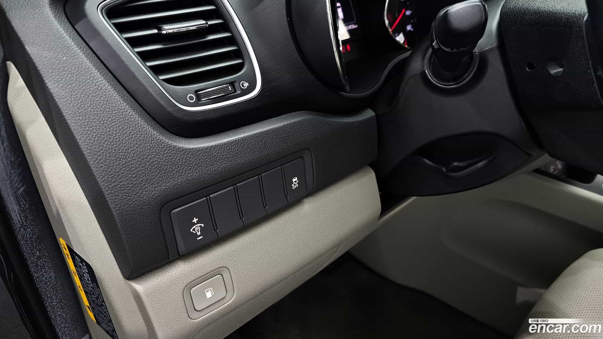 Canival Kia 2015.8-OPTION-044