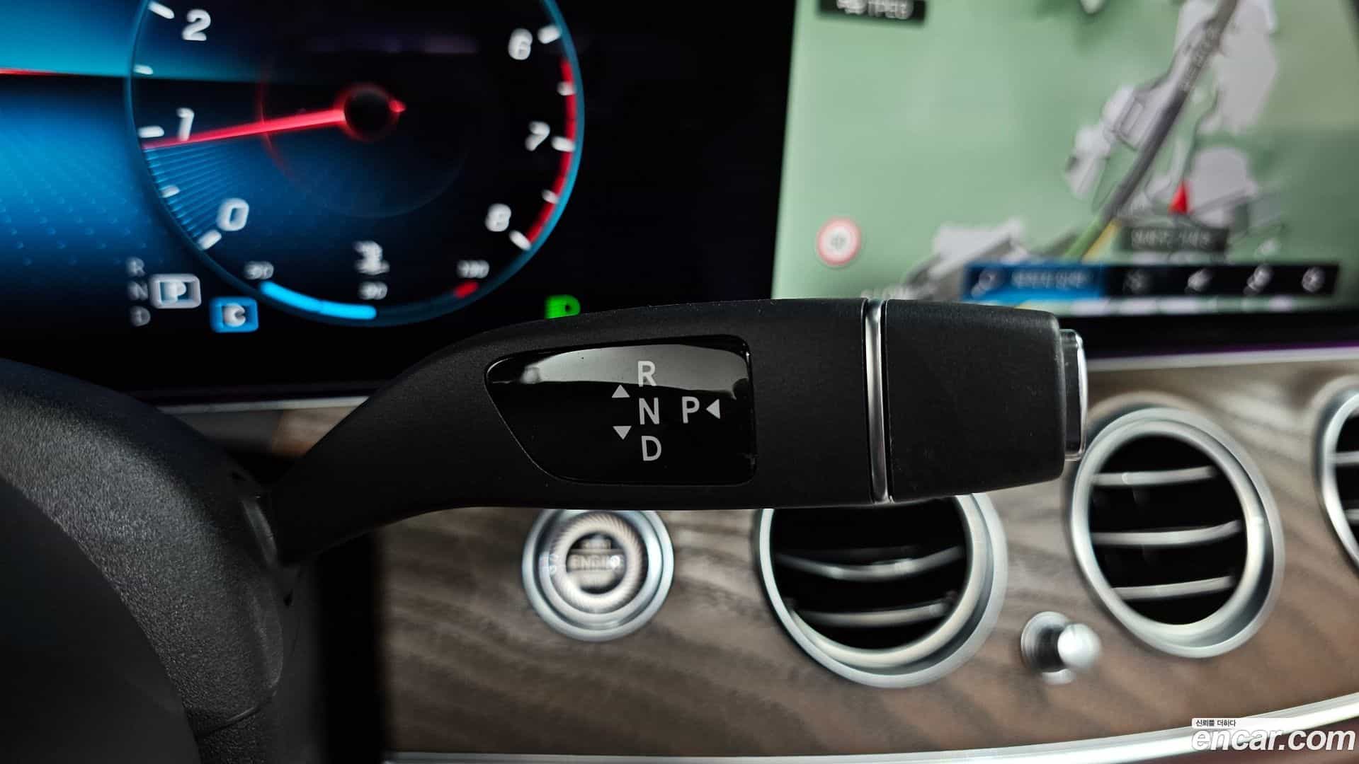 E-Class Mercedes-Benz 2021.0-INNER-009