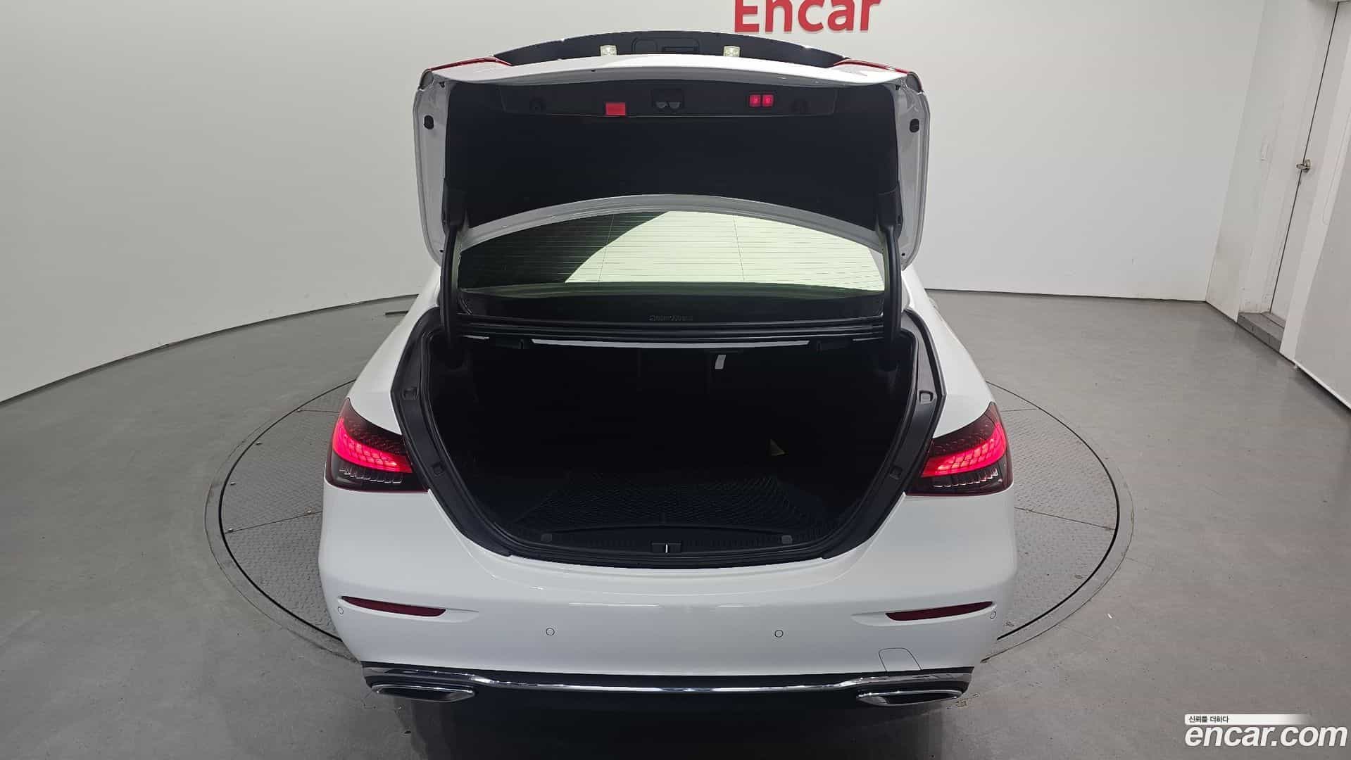 E-Class Mercedes-Benz 2021.0-OPTION-024
