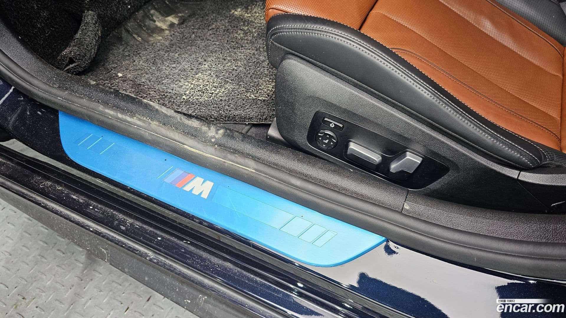 Main__Slider__Photo:8-Series BMW 2021.2-28