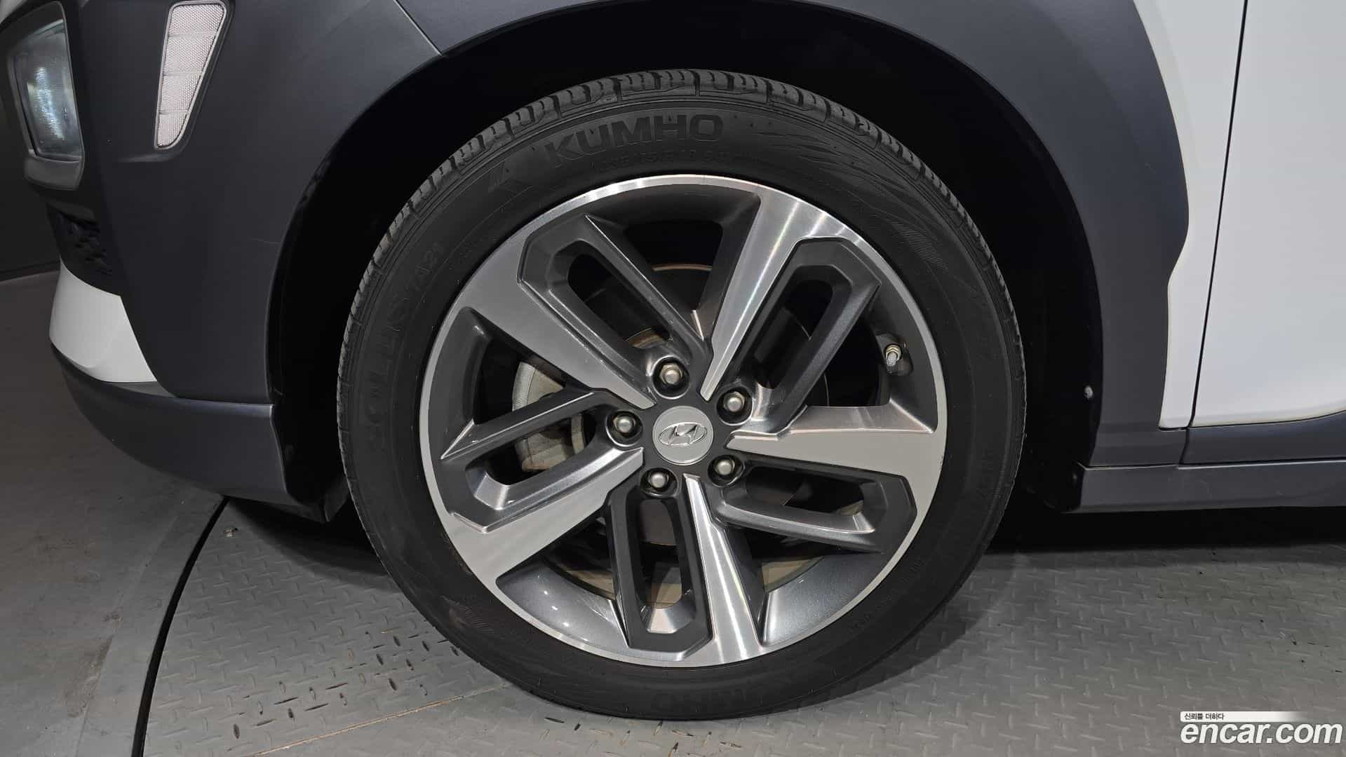 Kona Hyundai 2019.9-OUTER-005