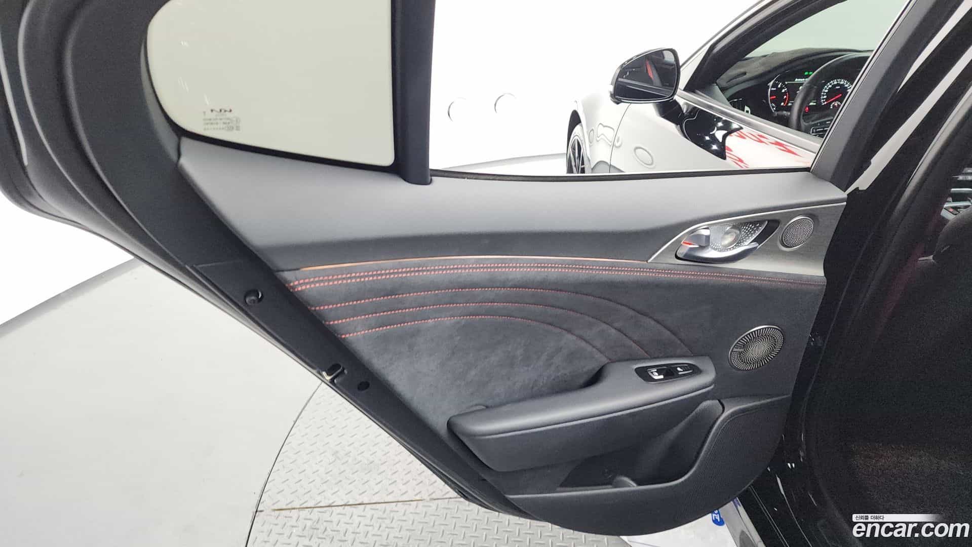 Stinger Kia 2022.4-INNER-035