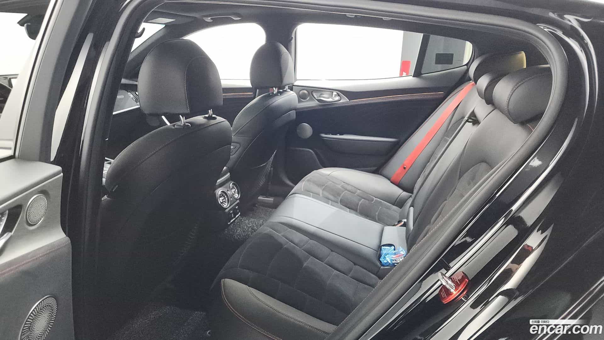 Stinger Kia 2022.4-OPTION-040