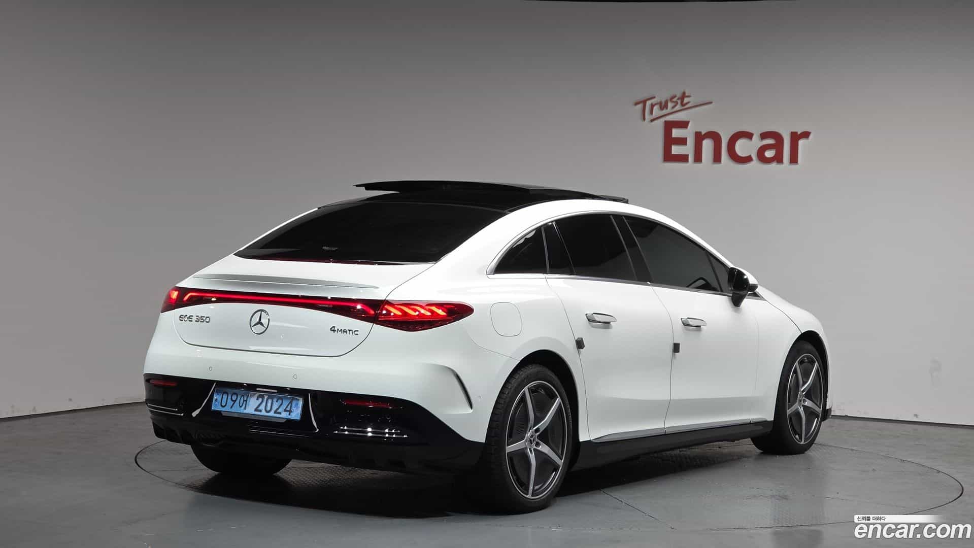 EQE Mercedes-Benz 2023.2-OUTER-002