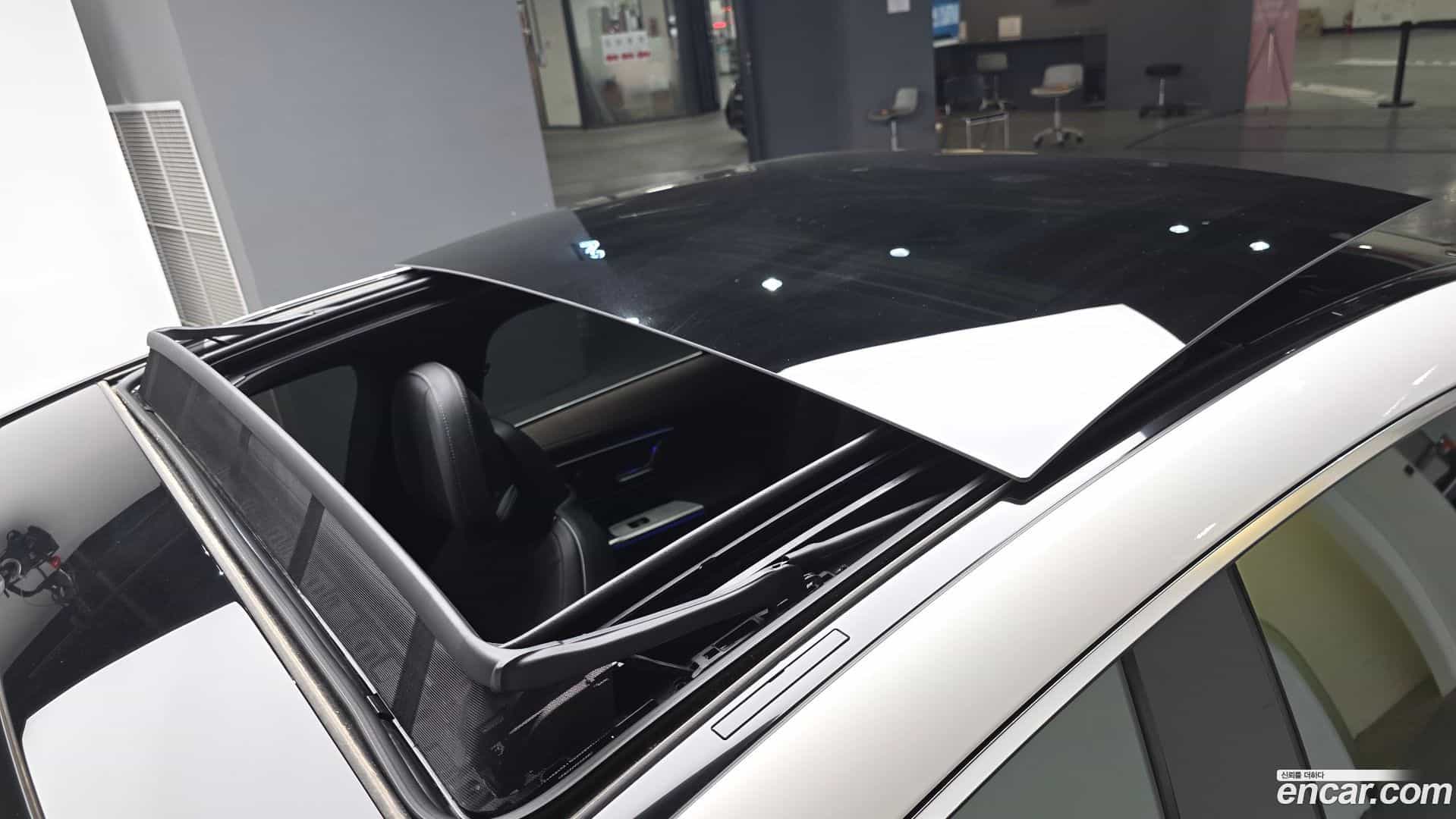 EQE Mercedes-Benz 2023.2-OPTION-019