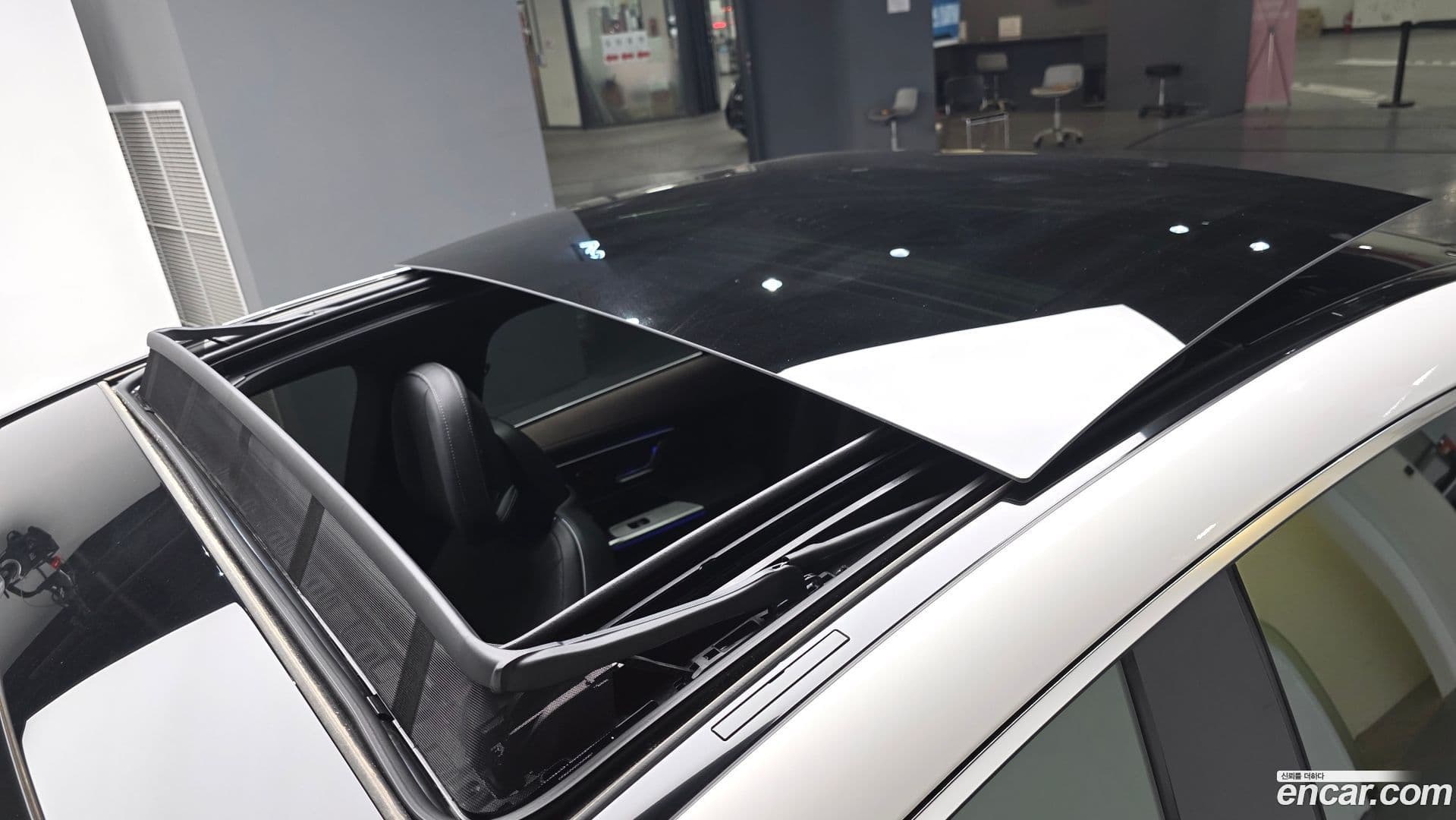 Main__Slider__Photo:EQE Mercedes-Benz 2023.2-14