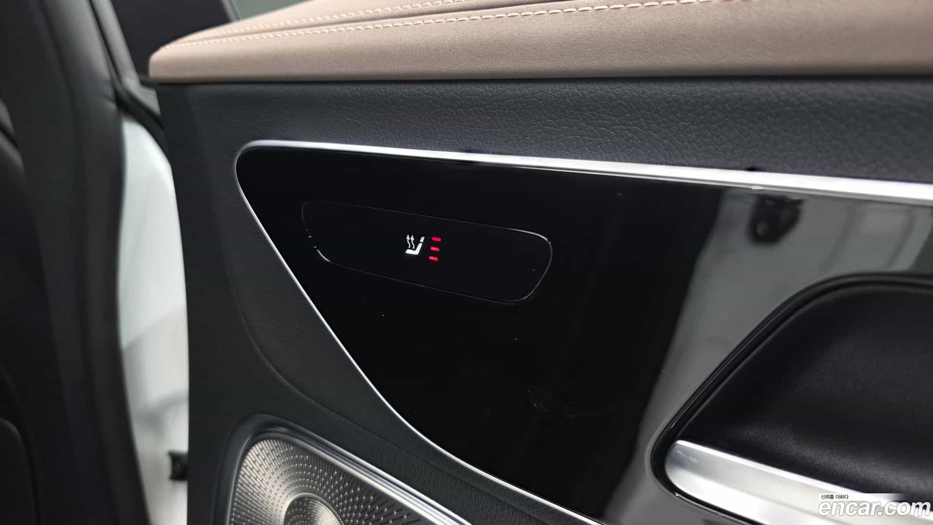 EQE Mercedes-Benz 2023.2-OPTION-047