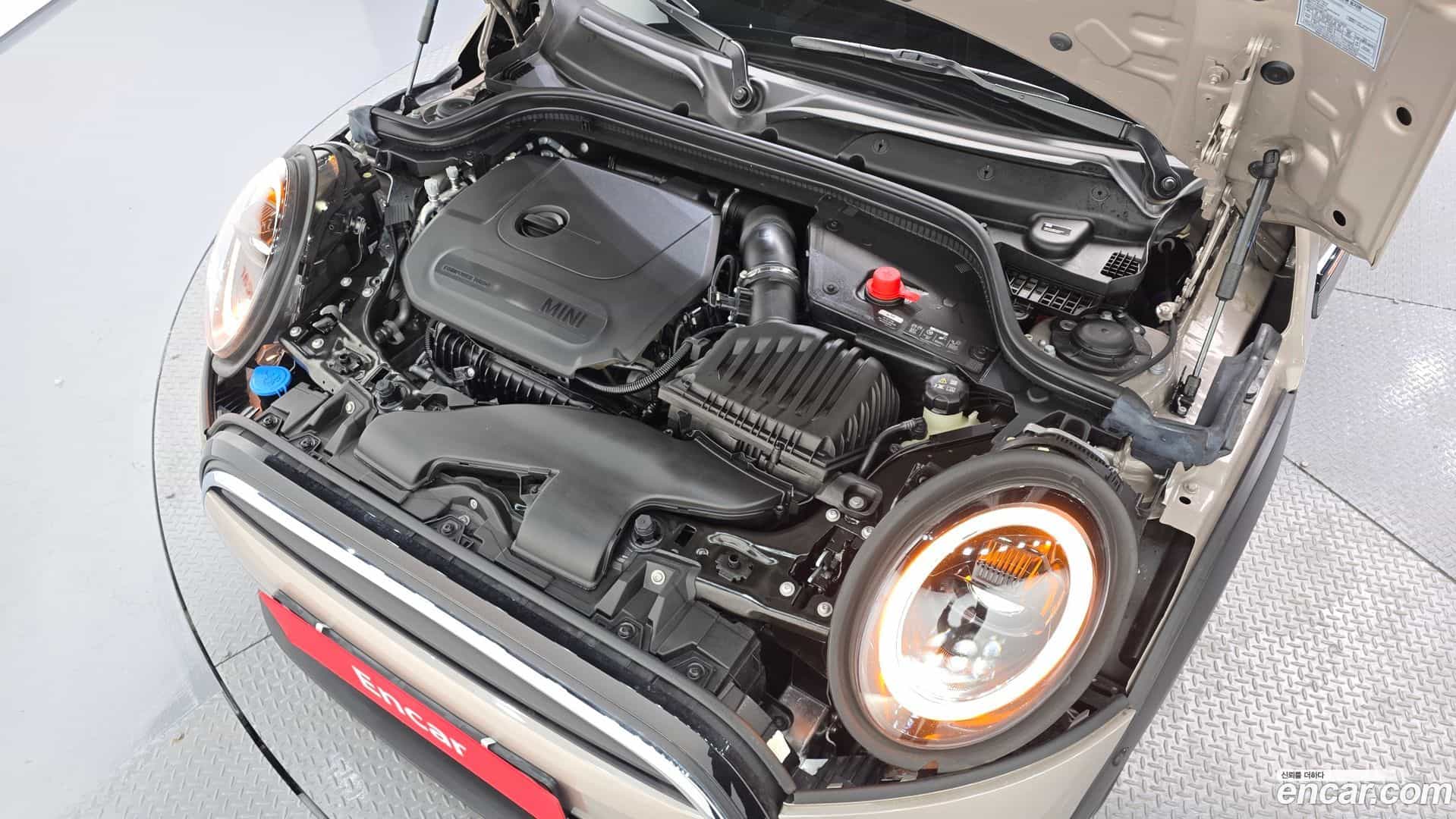 Cooper Mini 2024.2-OUTER-006