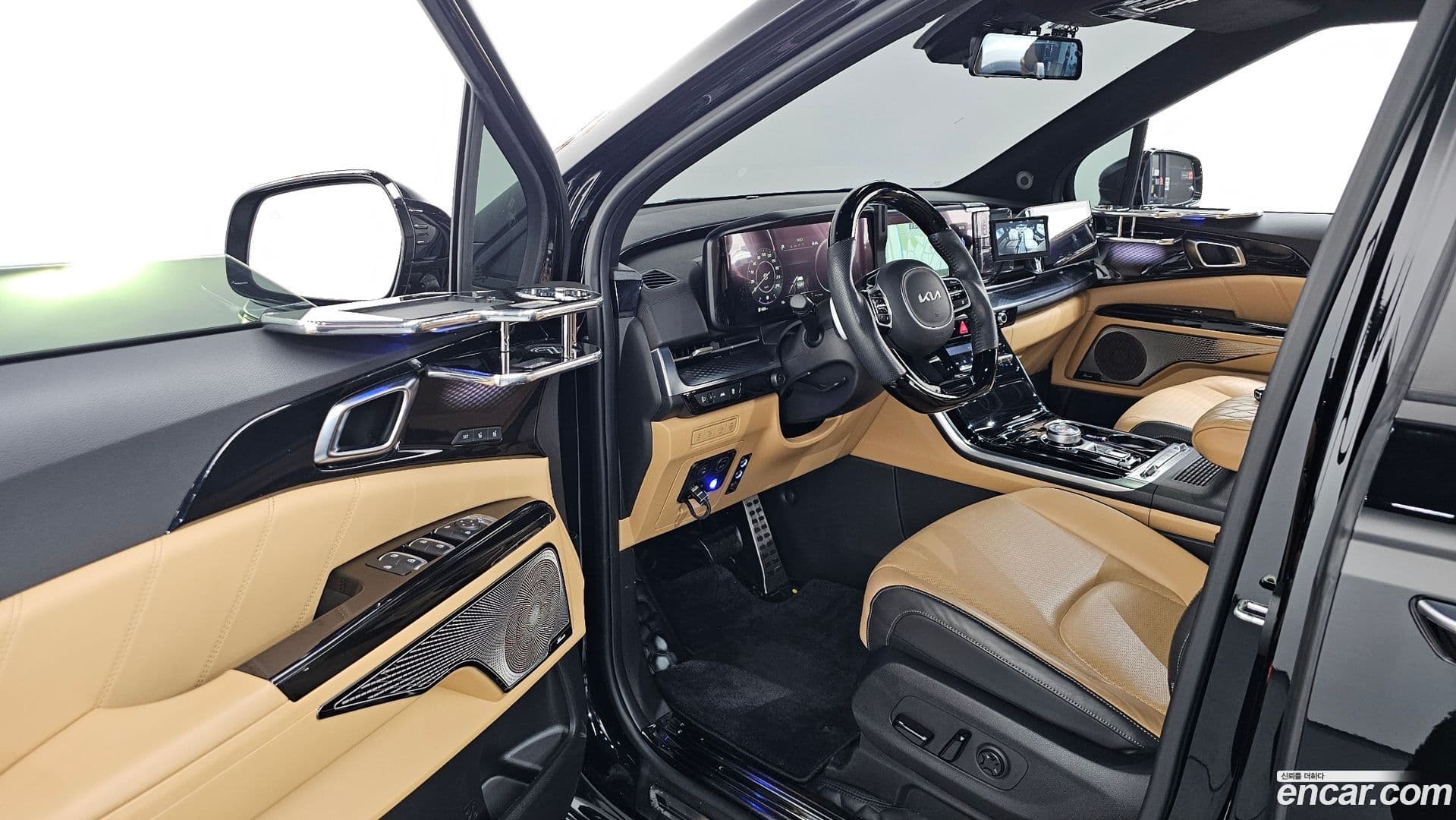 Main__Slider__Photo:Canival Kia 2021.4-9