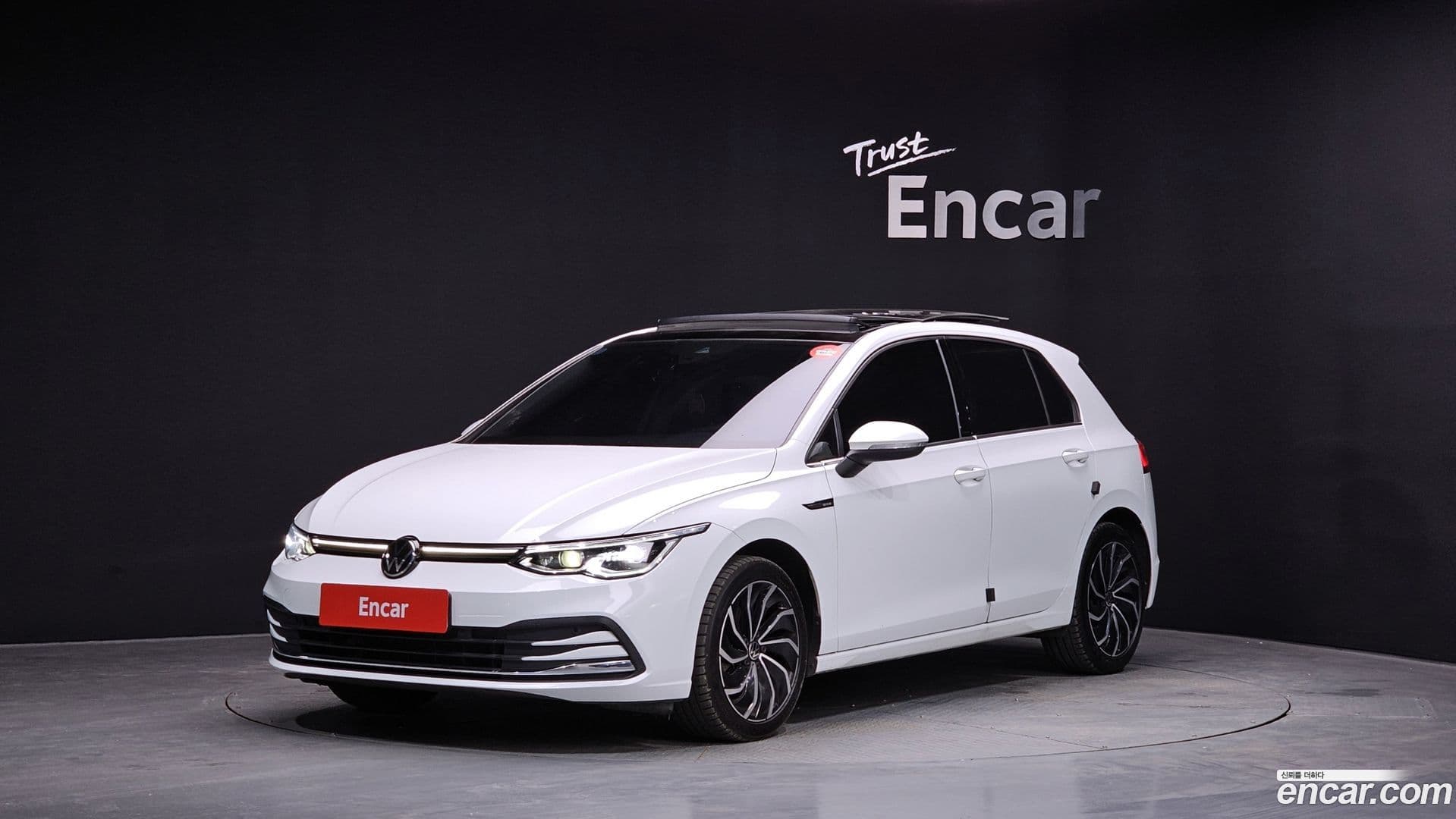Main__Slider__Photo:Golf Volkswagen 2022.1-0