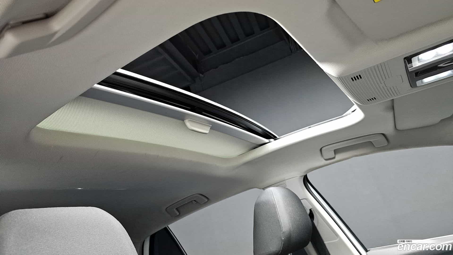 Golf Volkswagen 2022.1-OPTION-023