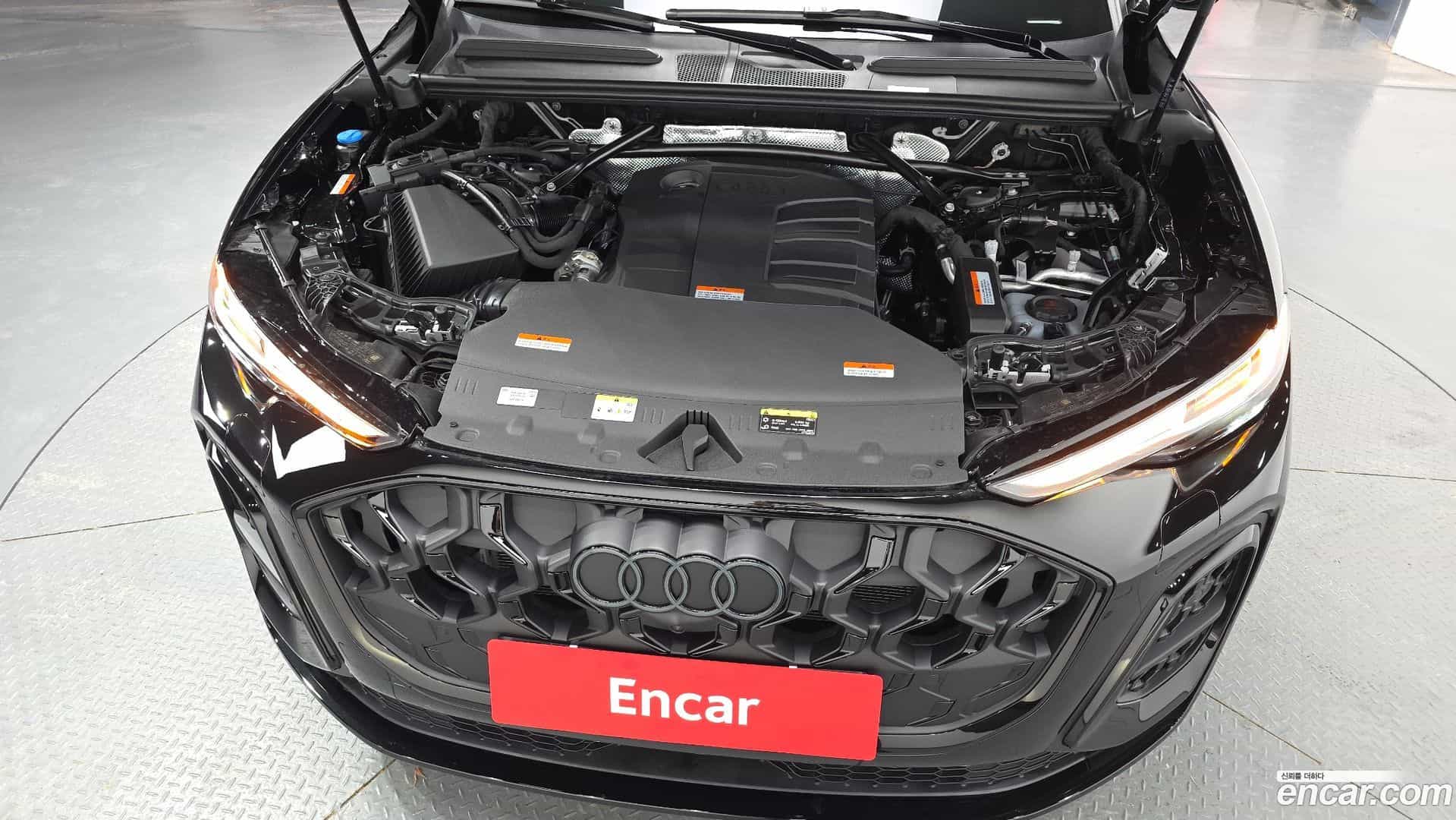 Q5 Audi 2025.11-OUTER-006