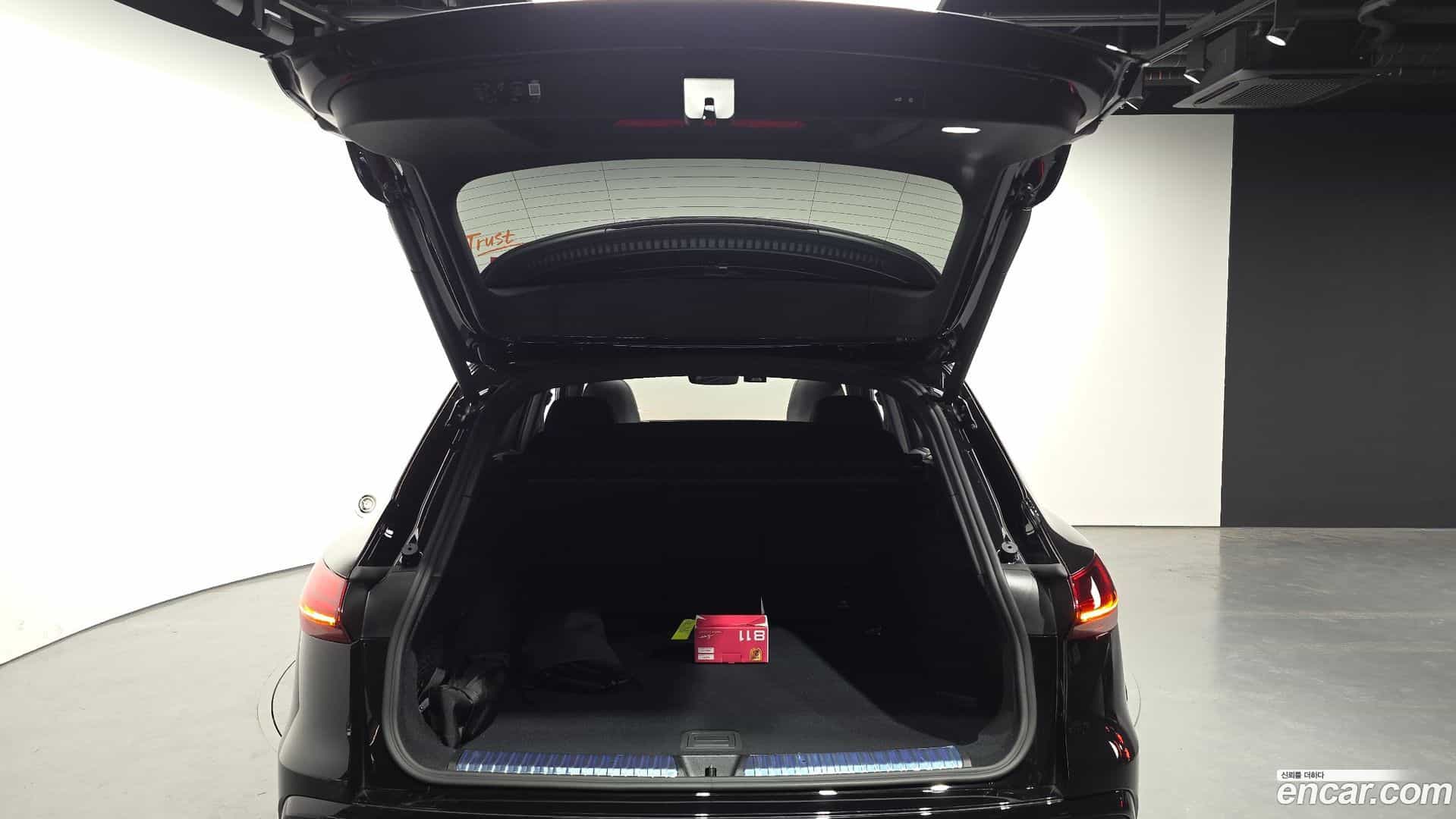 Q5 Audi 2025.11-OPTION-024