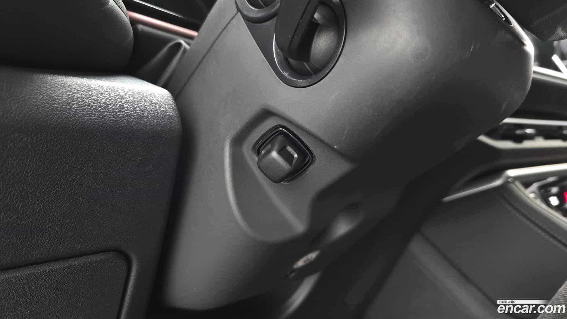 Q5 Audi 2025.11-OPTION-042