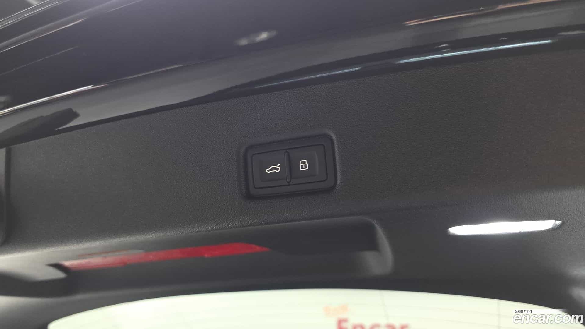 Q5 Audi 2025.11-OPTION-049
